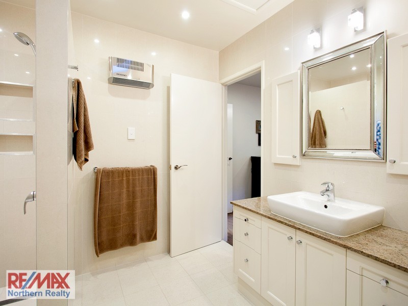 25 Cadiz Street, Indooroopilly QLD 4068