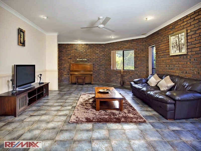 5 Calais Court, Joyner QLD 4500
