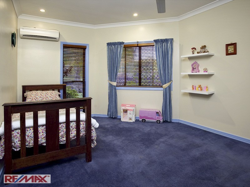 5 Calais Court, Joyner QLD 4500