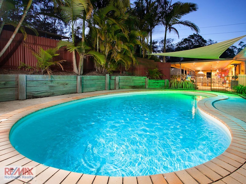 8 Edenderry Court, Eatons Hill QLD 4037