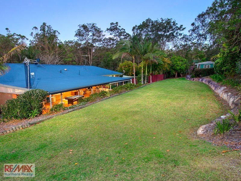 8 Edenderry Court, Eatons Hill QLD 4037