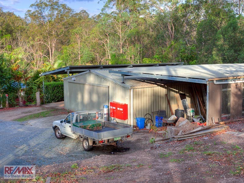 8 Edenderry Court, Eatons Hill QLD 4037