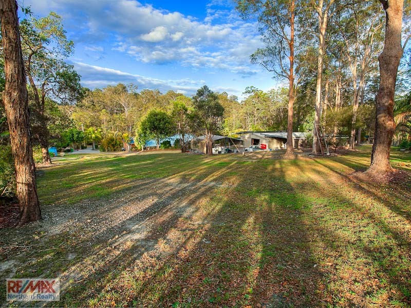 8 Edenderry Court, Eatons Hill QLD 4037
