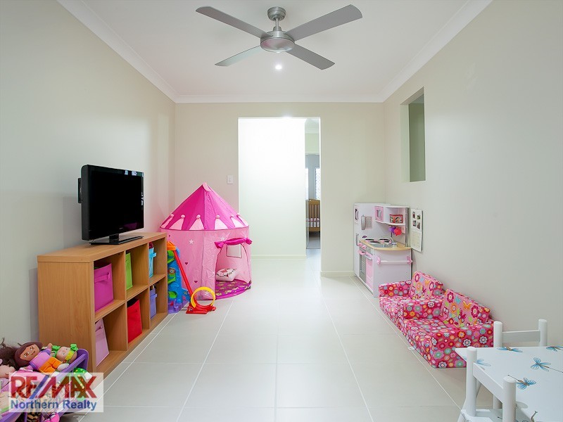 27 Barambah Circuit, Warner QLD 4500