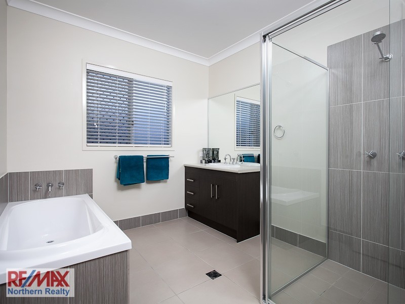 27 Barambah Circuit, Warner QLD 4500