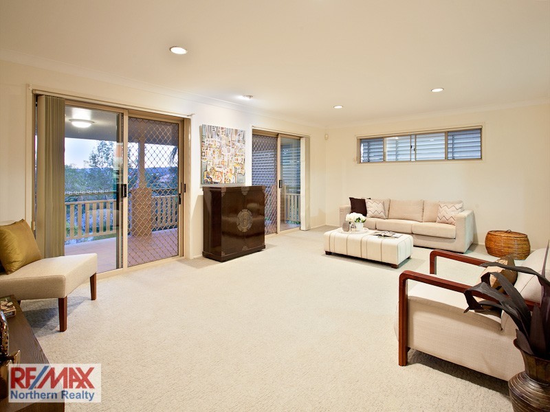 56 Washbrook Crescent, Petrie QLD 4502