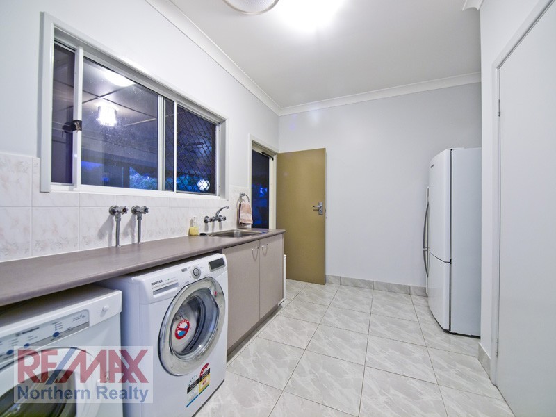 12 Allamanda Crescent, Albany Creek QLD 4035