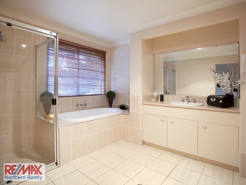 12 Country Club Drive, Albany Creek QLD 4035