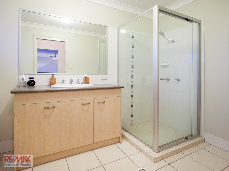 9 Bison Court, Warner QLD 4500