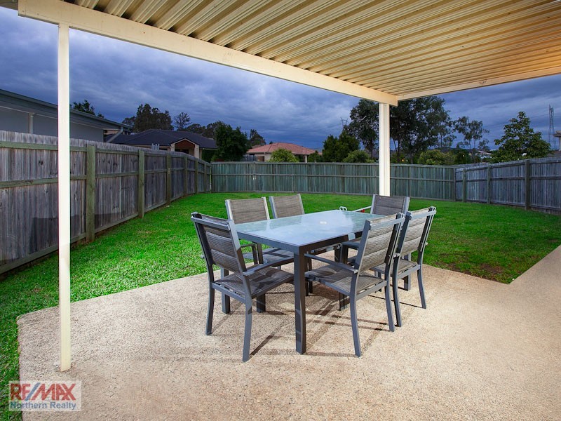 9 Bison Court, Warner QLD 4500