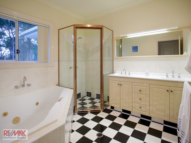 4 Clarence Street, Murrumba Downs QLD 4503