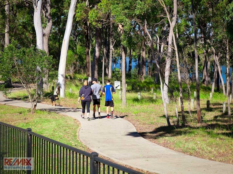 4 Clarence Street, Murrumba Downs QLD 4503