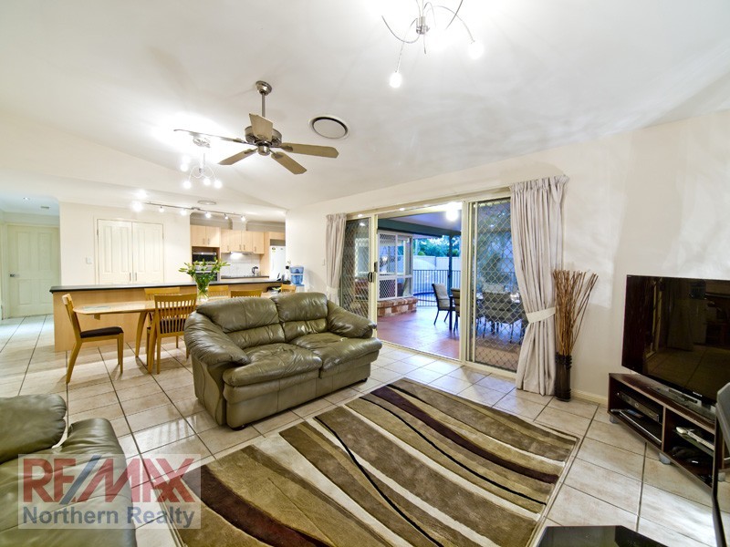 15 Elderberry Court, Eatons Hill QLD 4037