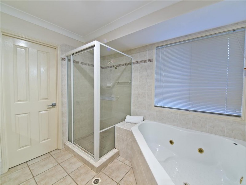 15 Elderberry Court, Eatons Hill QLD 4037