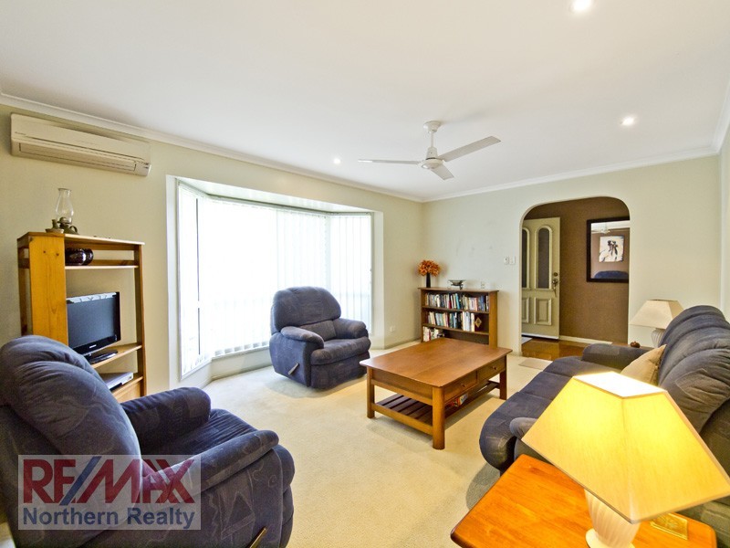 30 Ballinger Cres, Albany Creek QLD 4035