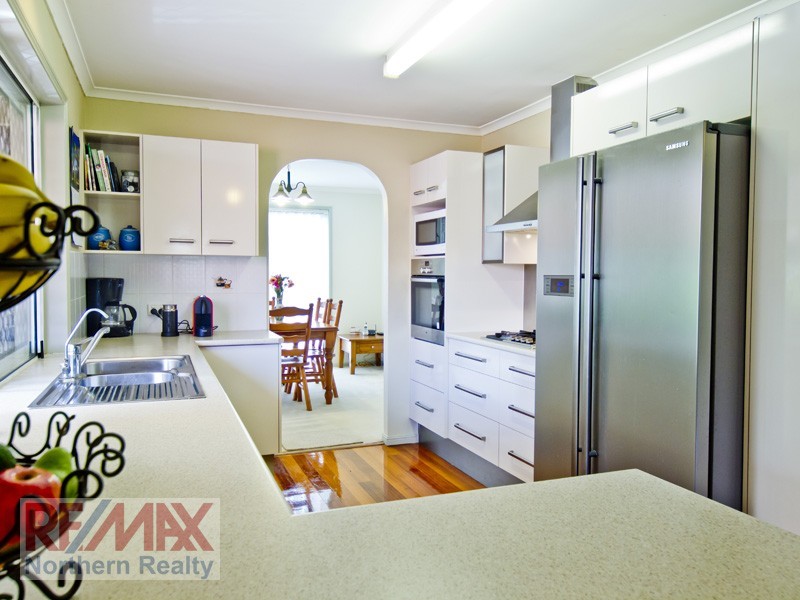 30 Ballinger Cres, Albany Creek QLD 4035