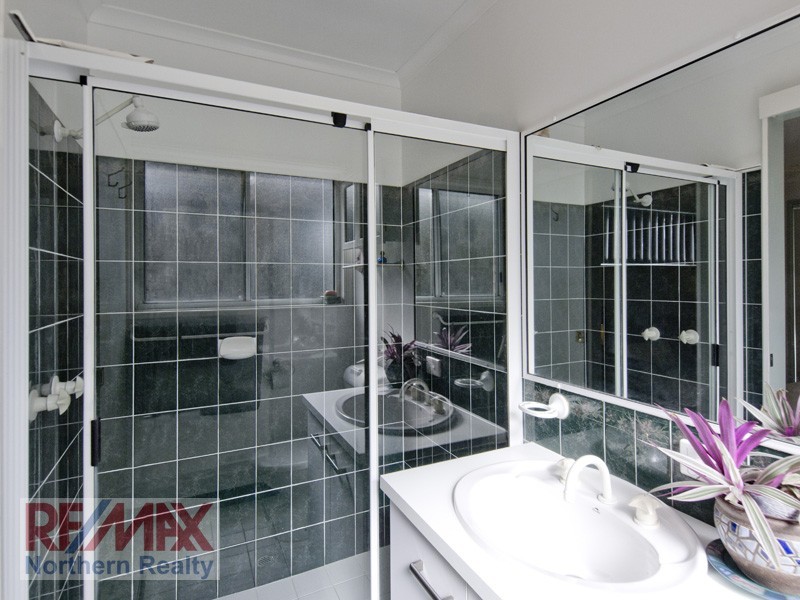 30 Ballinger Cres, Albany Creek QLD 4035