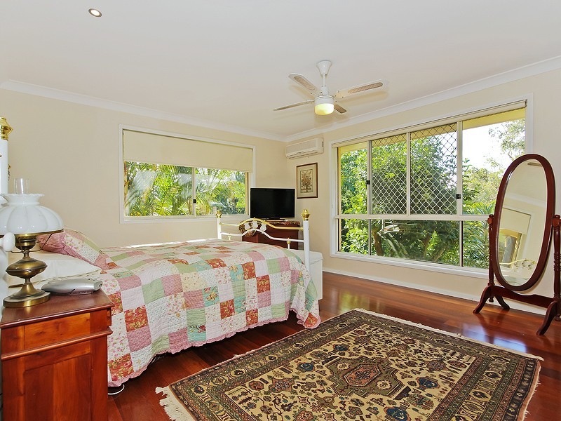 7 Bookleaf Place, Bridgeman Downs QLD 4035