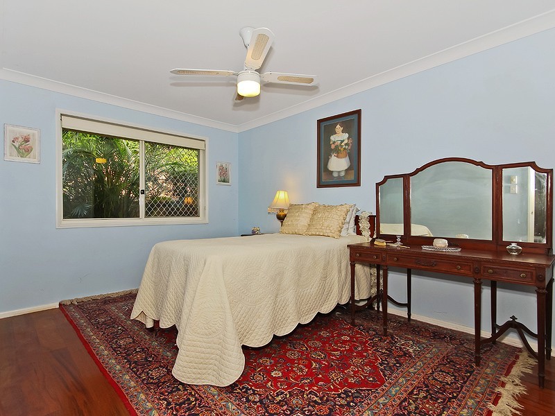 7 Bookleaf Place, Bridgeman Downs QLD 4035
