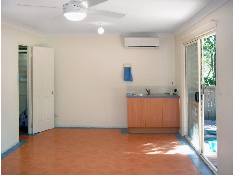 7 Bookleaf Place, Bridgeman Downs QLD 4035