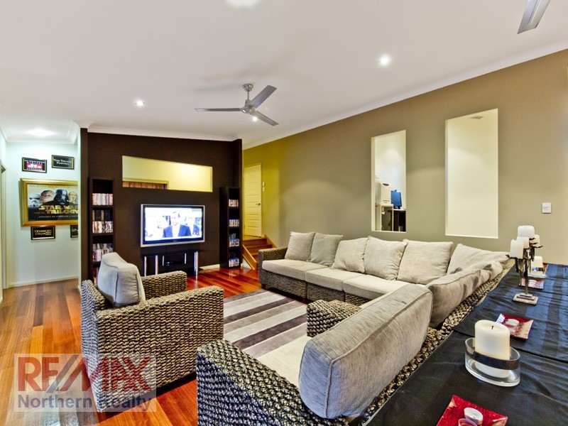 103 Corvus Dve, Cashmere QLD 4500
