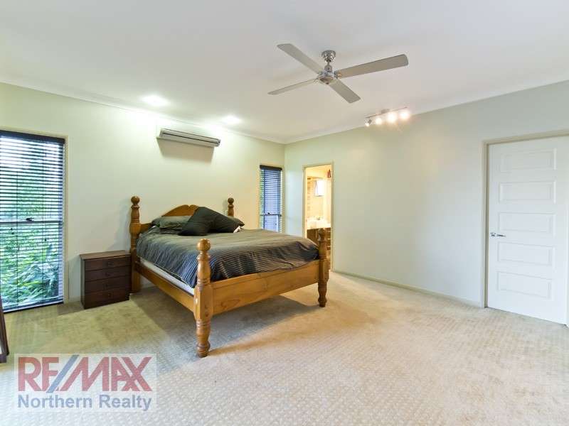 103 Corvus Dve, Cashmere QLD 4500