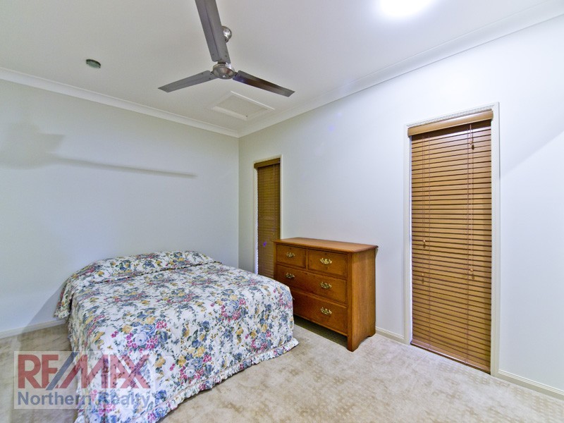 103 Corvus Dve, Cashmere QLD 4500