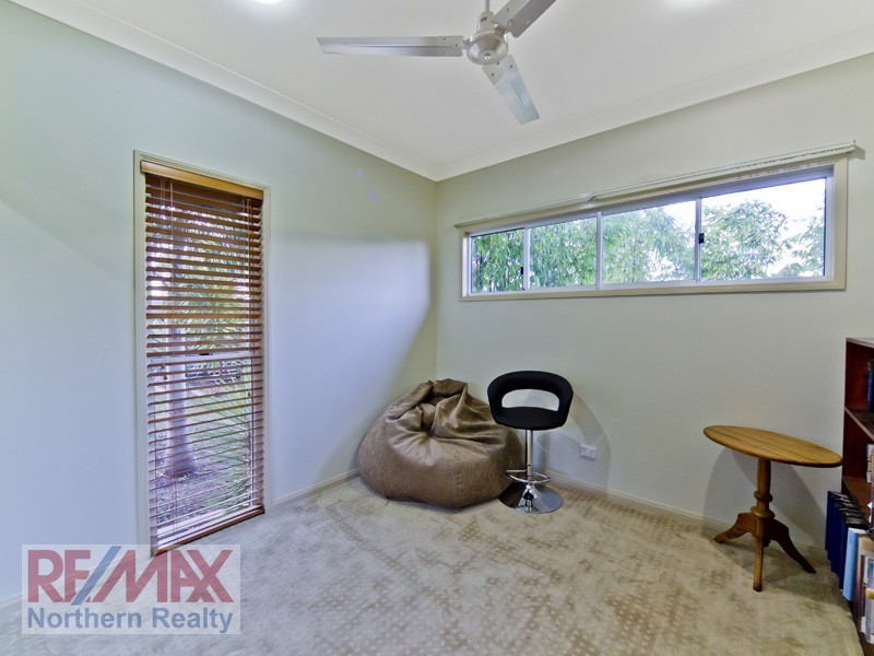 103 Corvus Dve, Cashmere QLD 4500