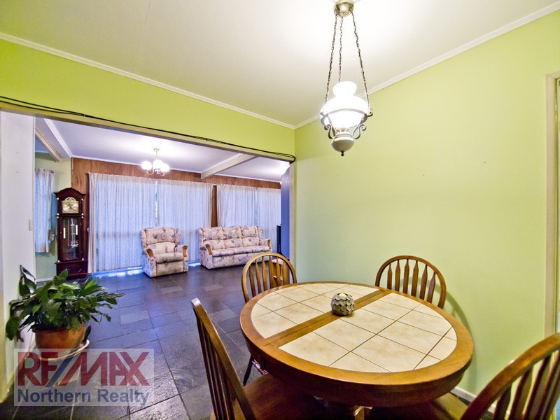 16 Currajon st, Brendale QLD 4500