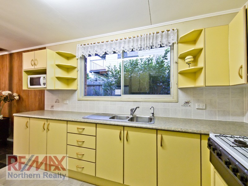 16 Currajon st, Brendale QLD 4500