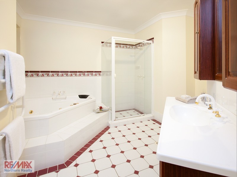 18 Havenwood Court, Albany Creek QLD 4035