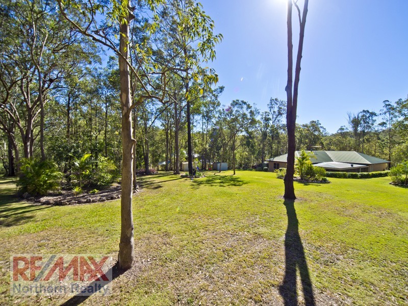 5 Glen Eaton St, Eatons Hill QLD 4037