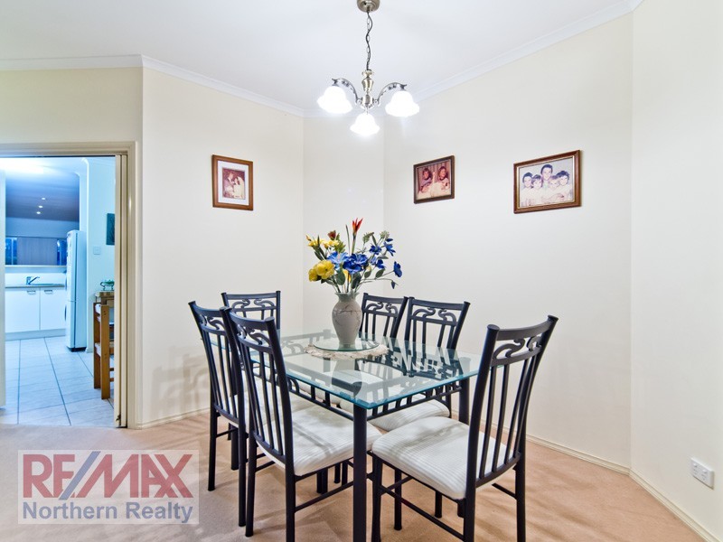 5 Glen Eaton St, Eatons Hill QLD 4037