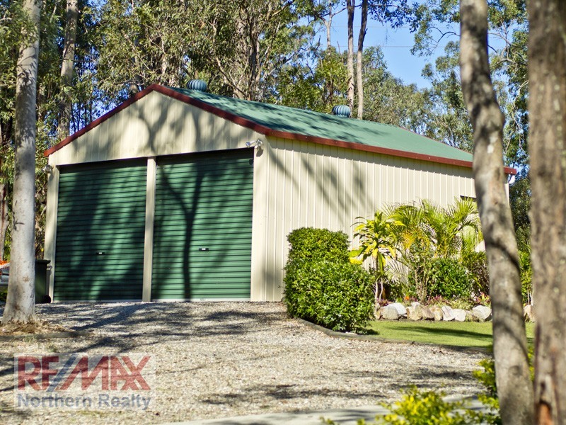 5 Glen Eaton St, Eatons Hill QLD 4037