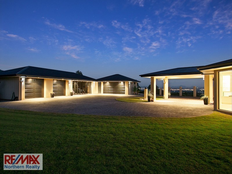 8 Millbrook Drive, Pullenvale QLD 4069