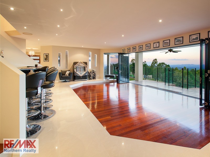 8 Millbrook Drive, Pullenvale QLD 4069