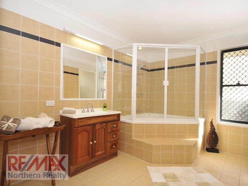 58 Snow Wood Drive, Eatons Hill QLD 4037