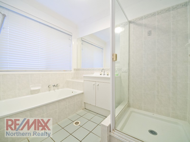 5 Ghost Gum Ct, Albany Creek QLD 4035