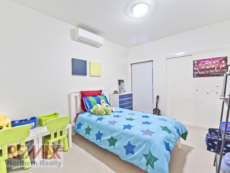 25 ASHLEIGH CRT, Eatons Hill QLD 4037