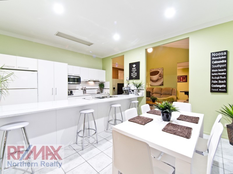 16 Elwood Court, Eatons Hill QLD 4037