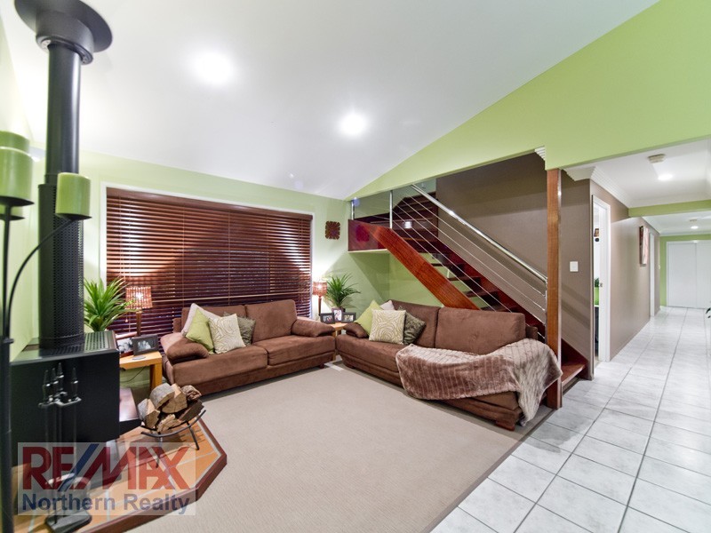 16 Elwood Court, Eatons Hill QLD 4037