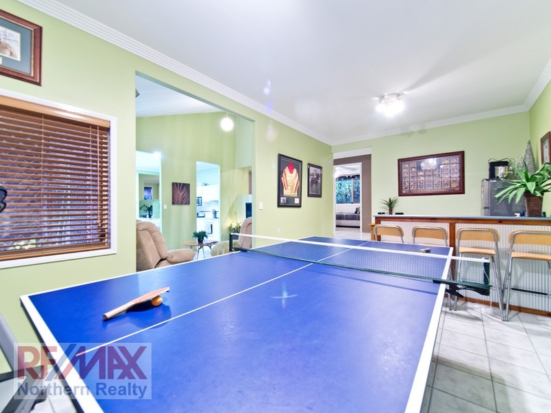 16 Elwood Court, Eatons Hill QLD 4037