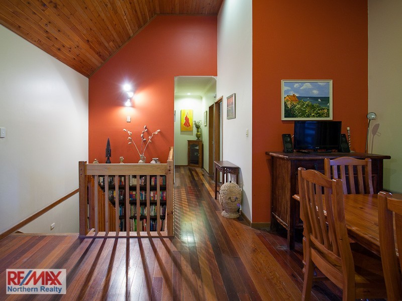 27 Buranda Road, Clear Mountain QLD 4500