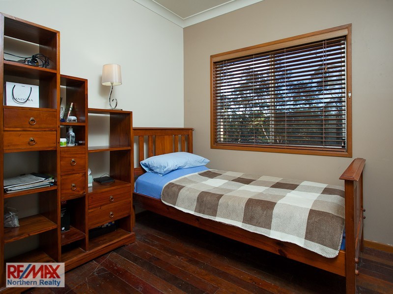 27 Buranda Road, Clear Mountain QLD 4500