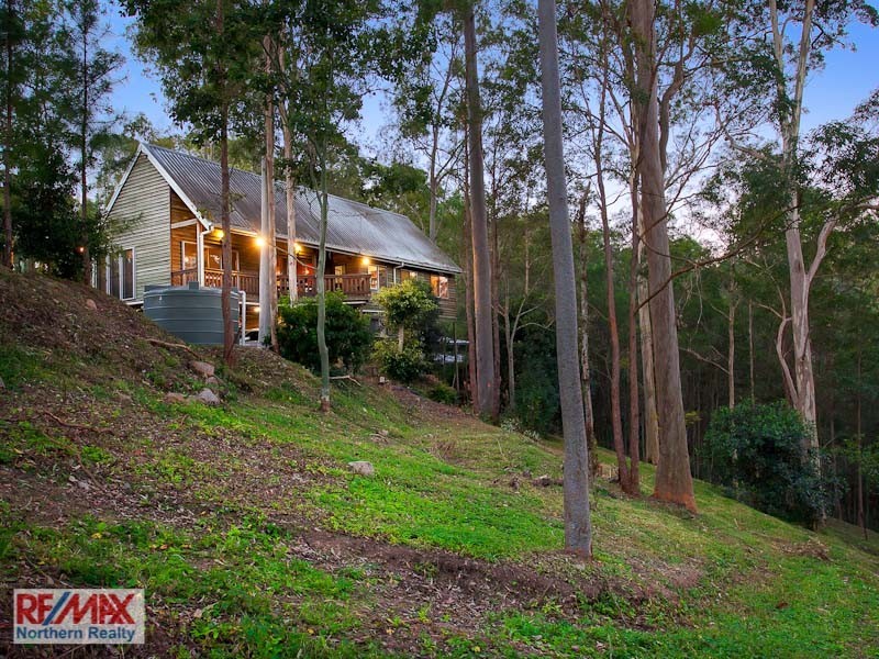 27 Buranda Road, Clear Mountain QLD 4500