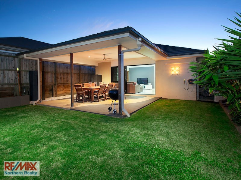 35 Castlewellan Cct, Warner QLD 4500