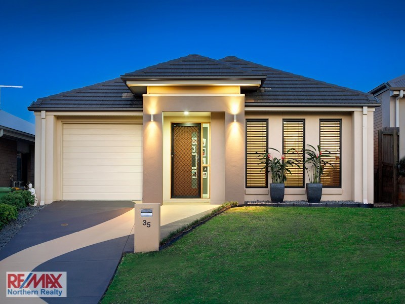 35 Castlewellan Cct, Warner QLD 4500