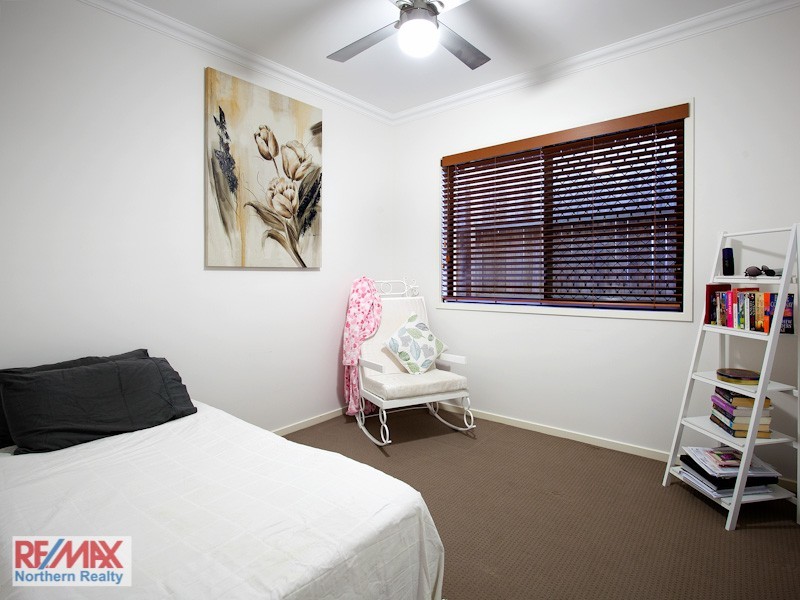 35 Castlewellan Cct, Warner QLD 4500