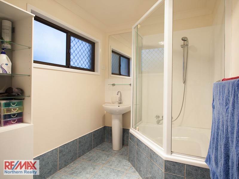 2 Edwards Drive, Albany Creek QLD 4035