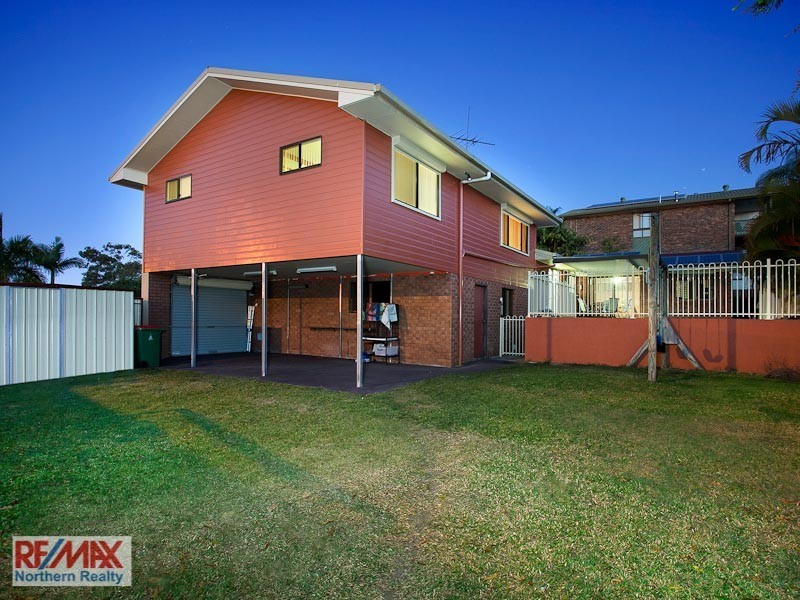 2 Edwards Drive, Albany Creek QLD 4035